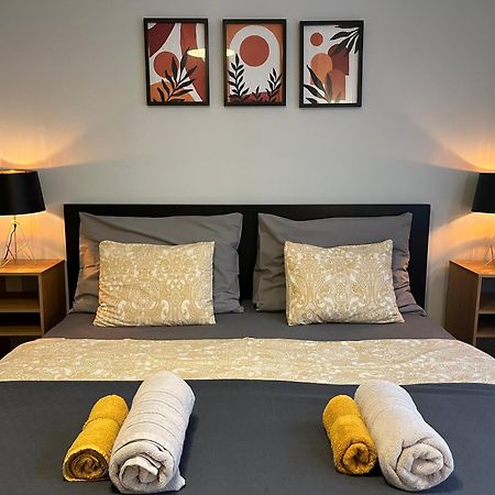Larix Apartman Budapest Luaran gambar